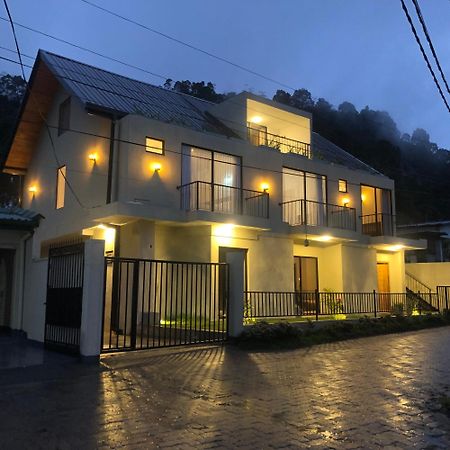 R21 Nuwara Eliya Hotel ภายนอก รูปภาพ