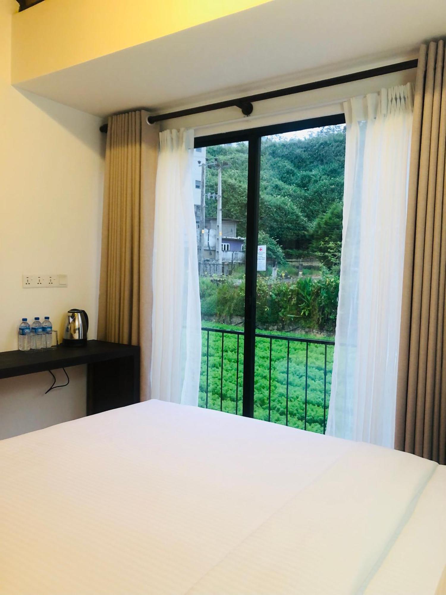 R21 Nuwara Eliya Hotel ภายนอก รูปภาพ