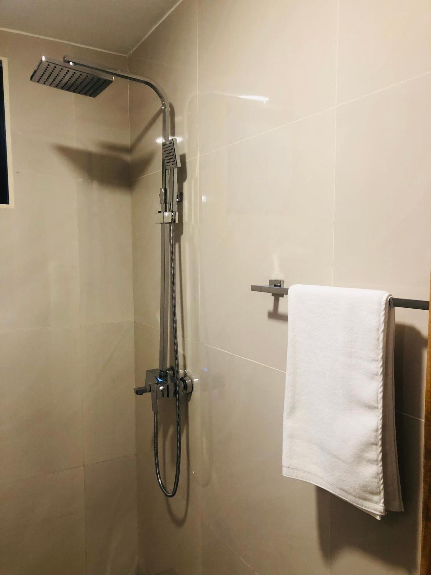 R21 Nuwara Eliya Hotel ภายนอก รูปภาพ
