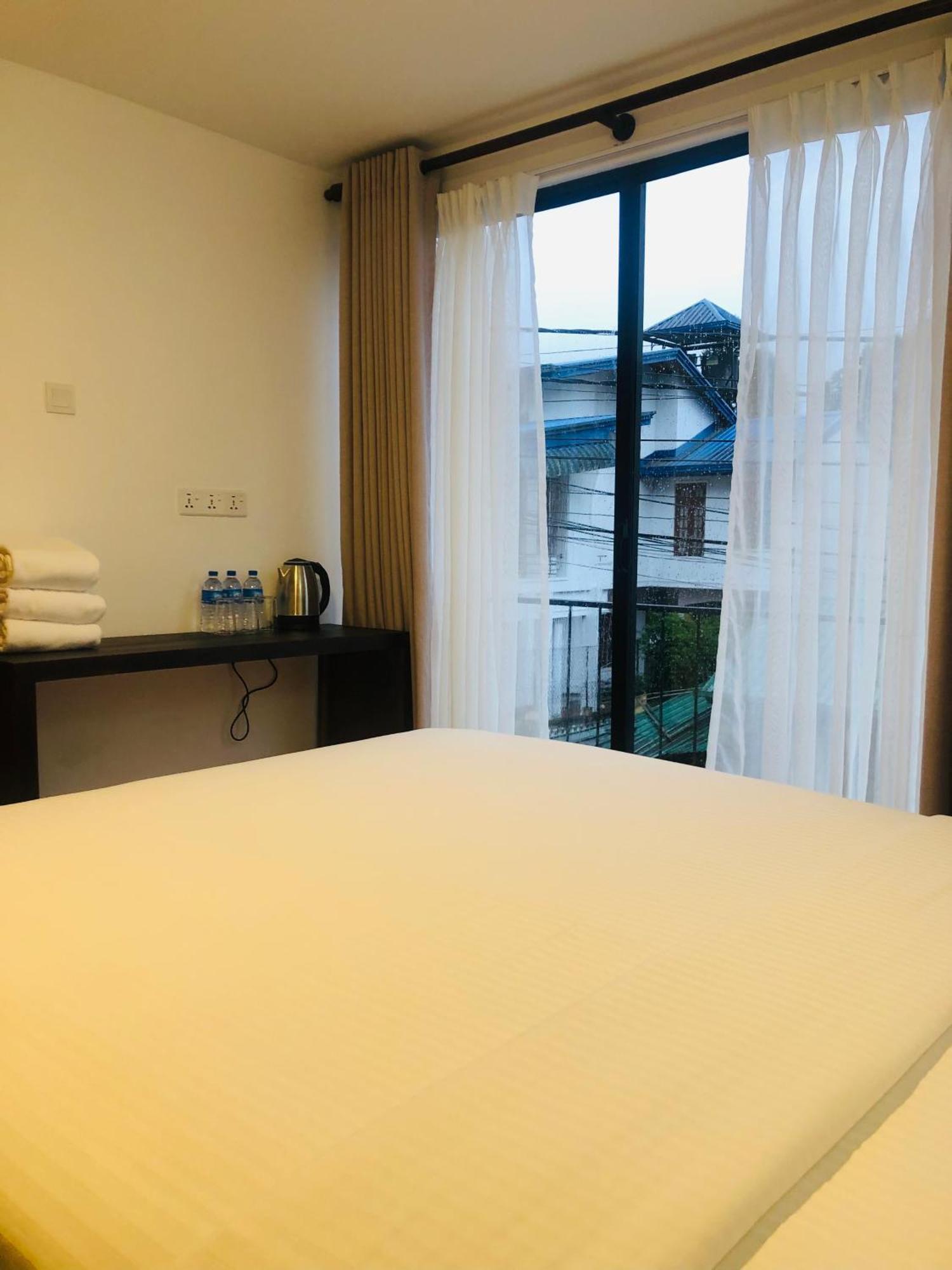 R21 Nuwara Eliya Hotel ภายนอก รูปภาพ