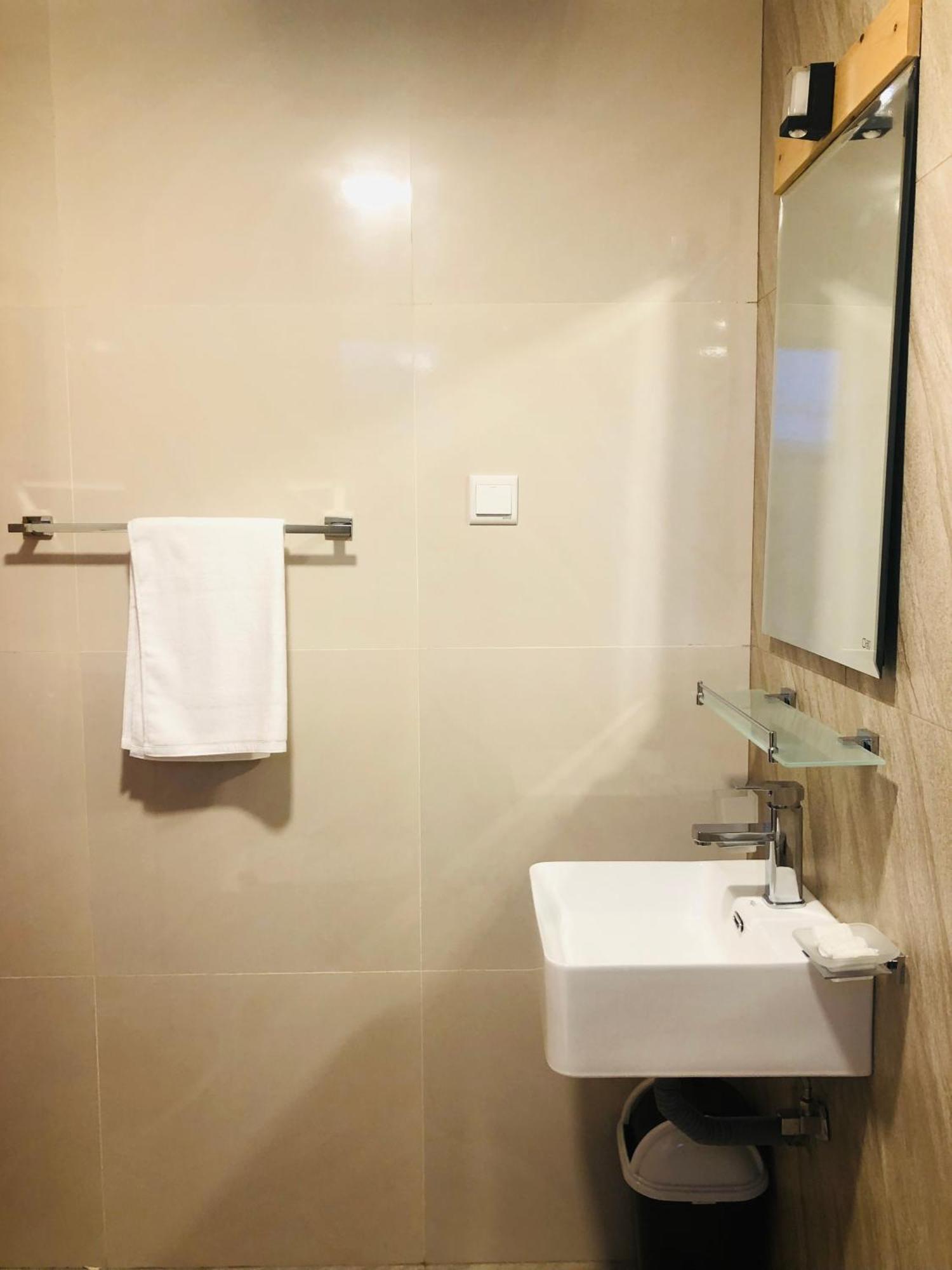 R21 Nuwara Eliya Hotel ภายนอก รูปภาพ